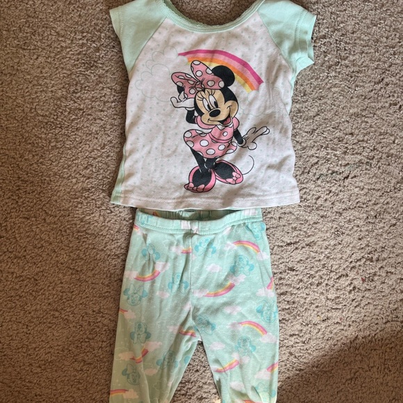 Minnie Mouse pajamas 9 months - Picture 2 of 3